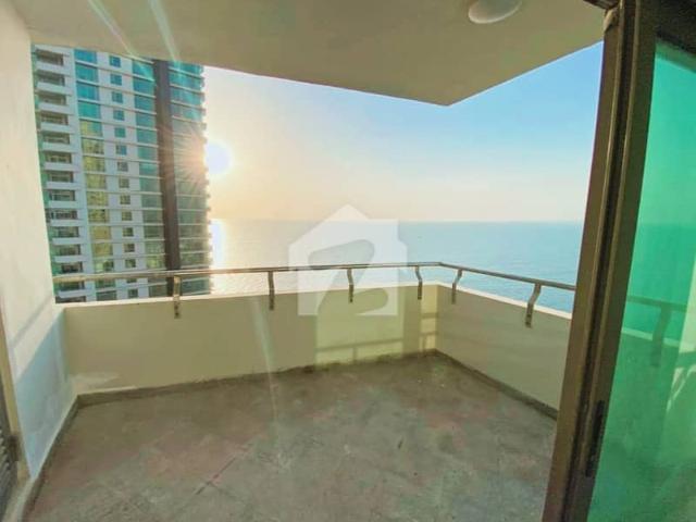 Prime Location 2200 Square Feet Flat Situated In Emaar Coral Towers For Rent