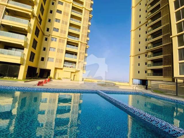 Prime Location 2400 Square Feet Flat Is Available For Sale