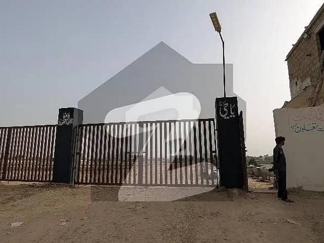 Prime Location 240 Square Yards Spacious Residential Plot Is Available In Faridi Niazi Society For Sale