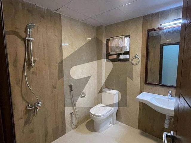 Prime Location 2480 Square Feet Flat In Beautiful Location Of Askari 5 Sector J In Karachi