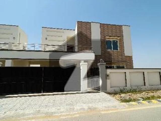 Prime Location 350 Sq. Yards House Available for Sale in Falcon Complex New Malir