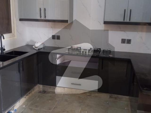 Prime Location 3760 Square Feet Flat For rent In Creek Vista