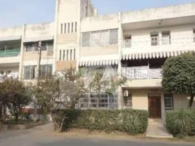 Prime Location 3 Bed Apartment For Sale In Askari 4, Rawalpindi