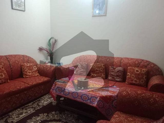 Prime Location 3.5 Marla Triple Storey House Available For Sale