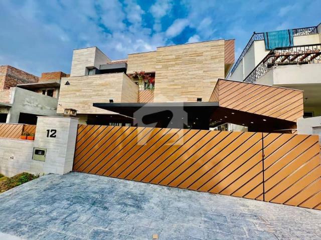 Prime Location Ultra Modern House At DHA For Sale