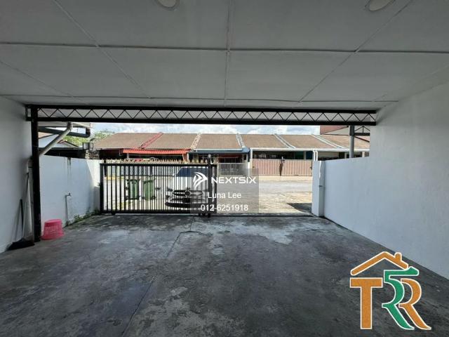 Prime location, Well maintained unit