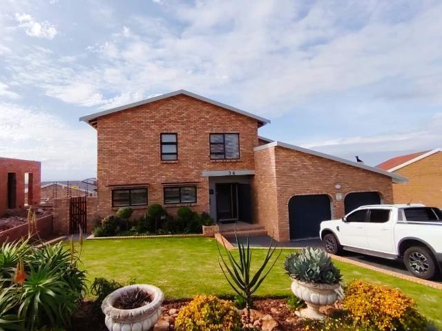 Prime Location with Great Sea Views