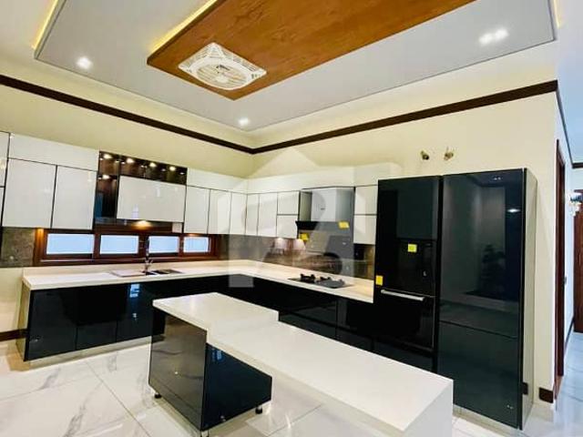 Prime Location Zone A 500 Yards Slightly Used Bungalow For Sale At DHA Phase 8