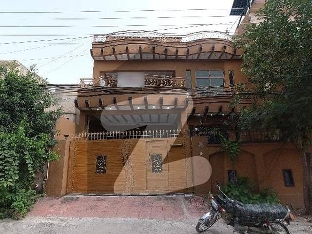 Prime Location Airport Housing Society Sector 3 11 Marla House Up For sale