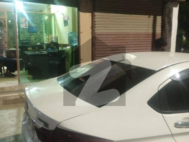 Prime Location Badar Commercial Area Shop Sized 400 Square Feet Is Available
