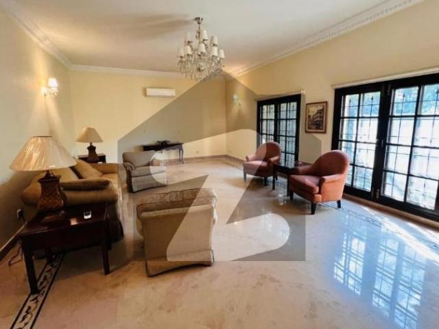 Prime Location Beautiful 4 Bedroom House F 7/3