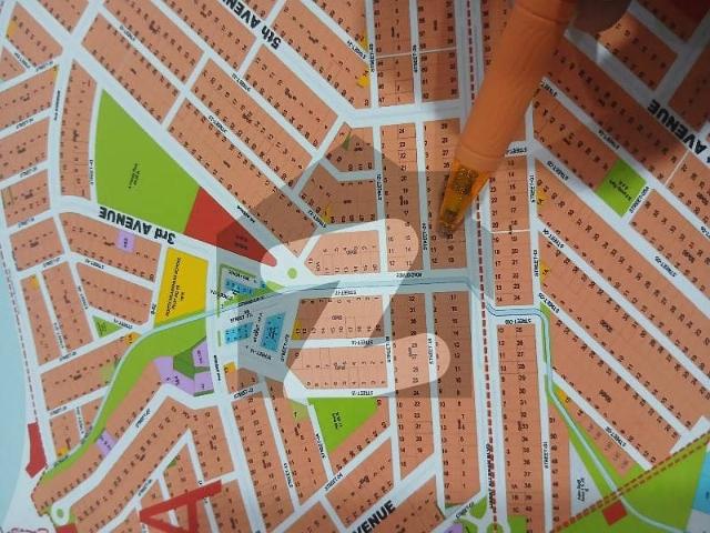 Prime Location Boulevard Back Level Plot Available