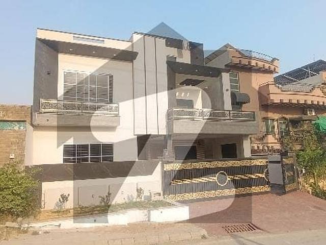 Prime location brind new double story house for sale cda approved