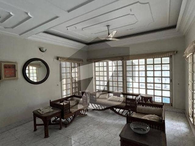 Prime Location Bungalow for Sale Clifton Block 8