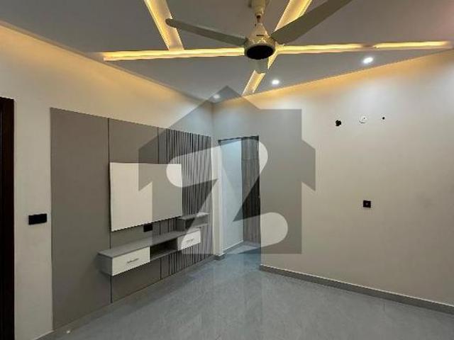 Prime Location Canal View Housing Scheme House For sale Sized 10 Marla Canal View Housing Scheme