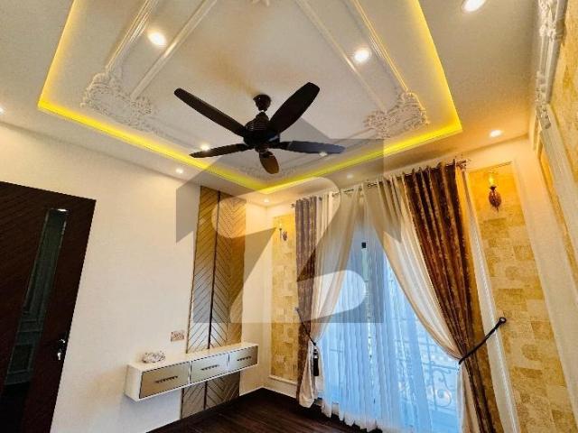 Prime Location Citi Housing Society 10 Marla House Up For sale Citi Housing Society