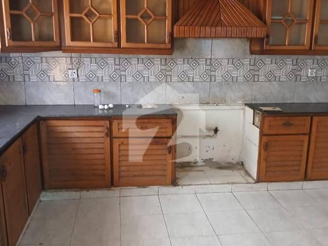 Prime Location DHA Phase 7 500 Square Yards House Up For Sale