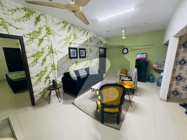 Prime Location DHA Phase 5 Flat Sized 950 Square Feet For rent DHA Phase 5