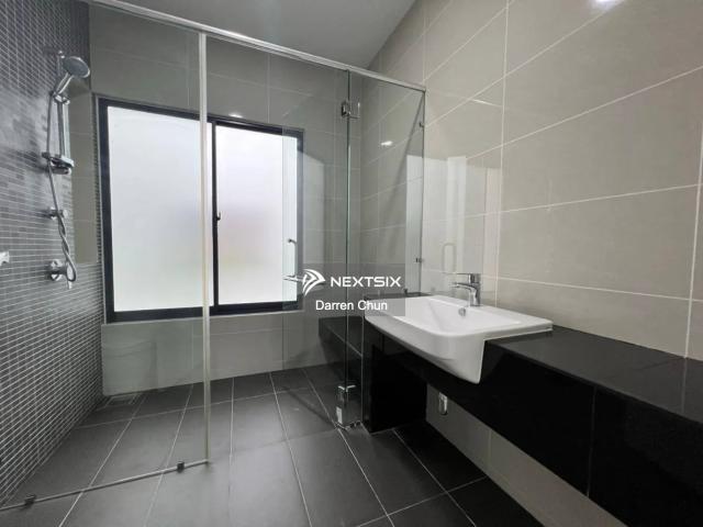 Prime Location Facing Mainroad Setia Taipan Setia Alam 1st Floor
