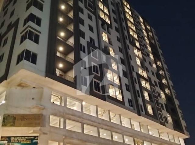 Prime Location Flat Of 750 Square Feet Is Available In Contemporary Neighborhood Of North Nazimabad