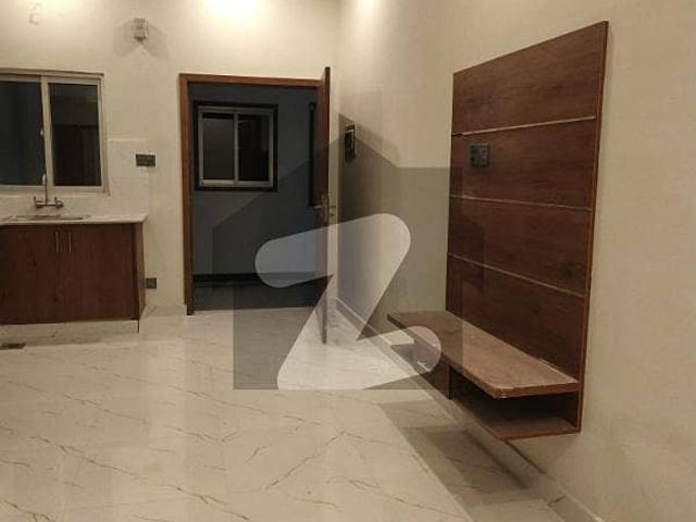 Prime Location Flat For sale In Peshawar Road