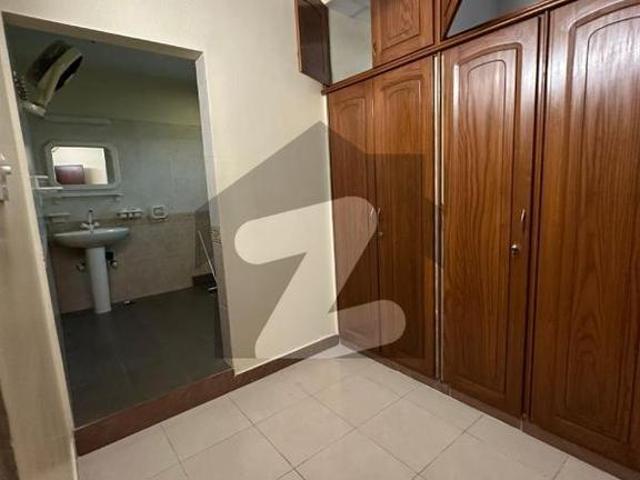 Prime Location Flat In Khalid Bin Walid Road Sized 2400 Square Feet Is Available Khalid Bin Walid Road