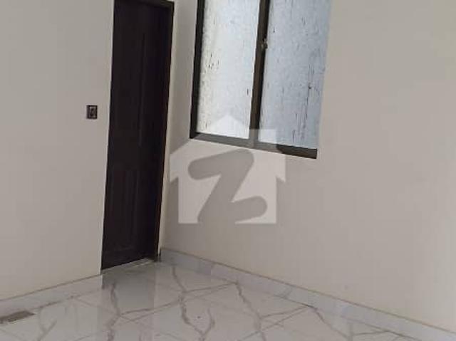 Prime Location Flat Sized 950 Square Feet Is Available For sale In Gulshan e Iqbal