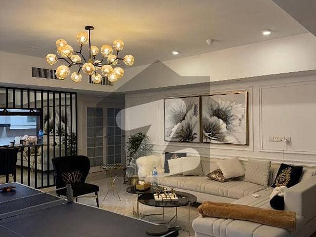 Prime Location Flat Spread Over 3206 Square Feet In Emaar Pearl Towers Available