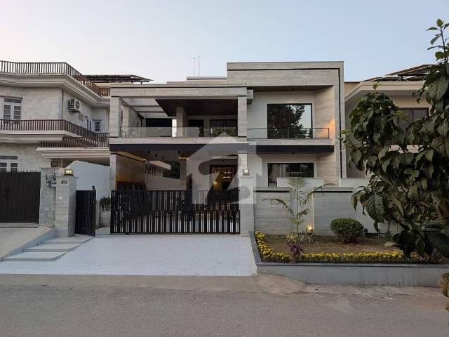 Prime Location Fully Furnished Renovated House Is For Sale