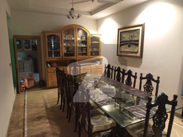 Prime Location House 20 Marla For Rent In Madina Town