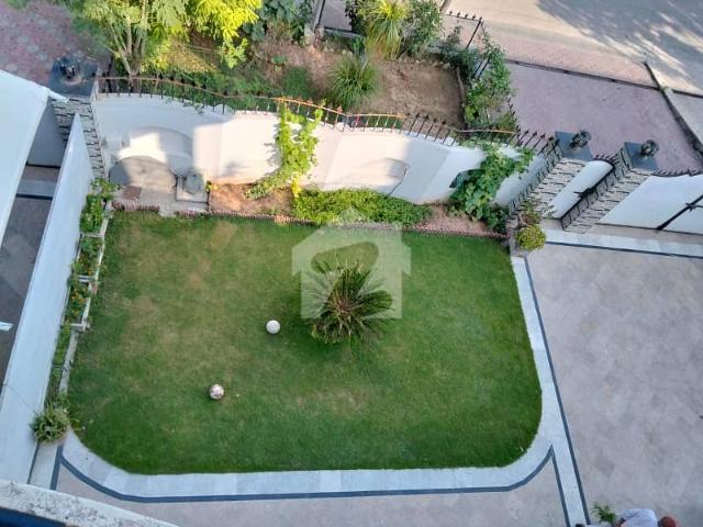 Prime Location House for Sale F 10 Islamabad Front Open with Extra Land 733 Sq. Yards F 10, Islamabad