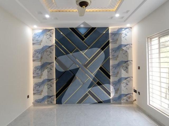 Prime Location House For Sale In Bahria Town Phase 8 Umer Block