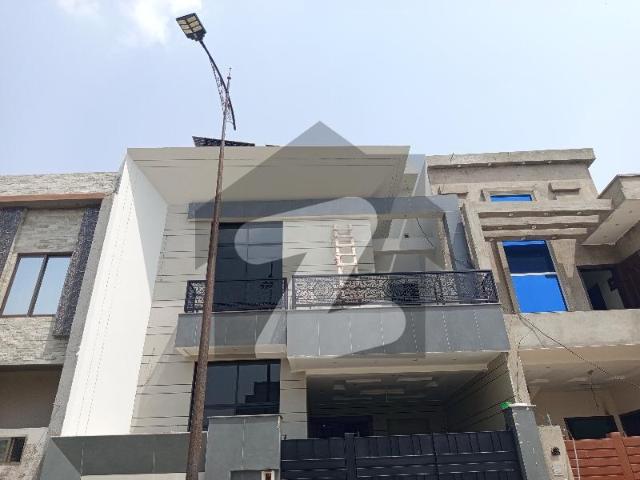 Prime Location House For sale In Model City 2 Faisalabad Satiana Road