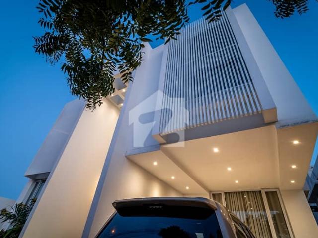 Prime Location House Of 500 Square Yards Available For Sale In DHA Phase 8