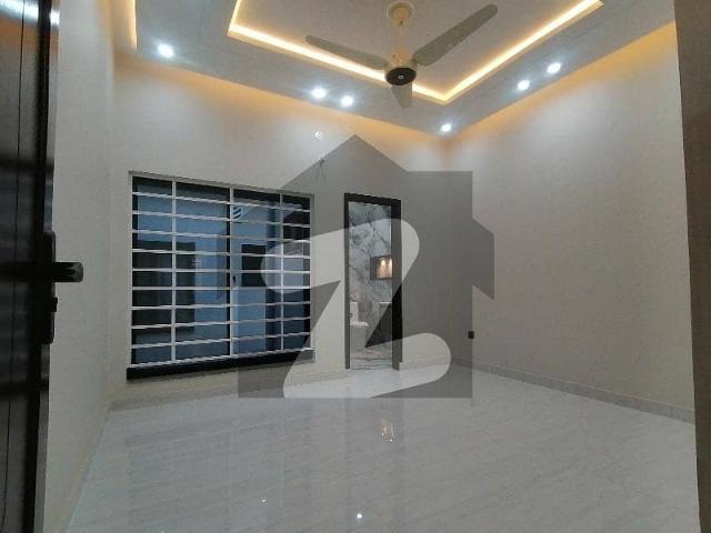 Prime Location House Of 5 Marla Available For sale In New Lahore City Phase 2