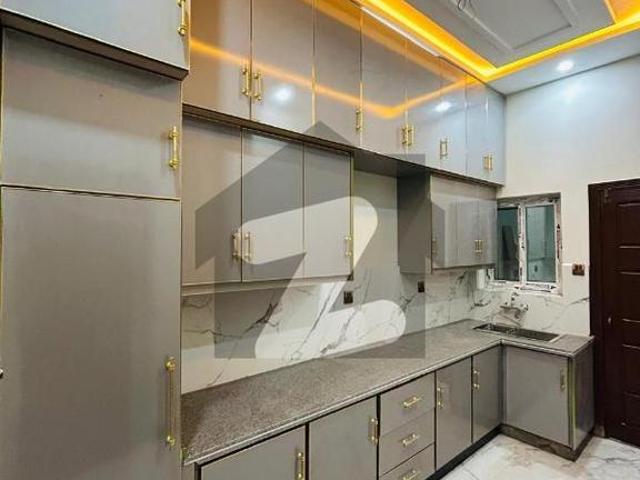 Prime Location House Of 5 Marla Available For sale In Sufiyan Garden
