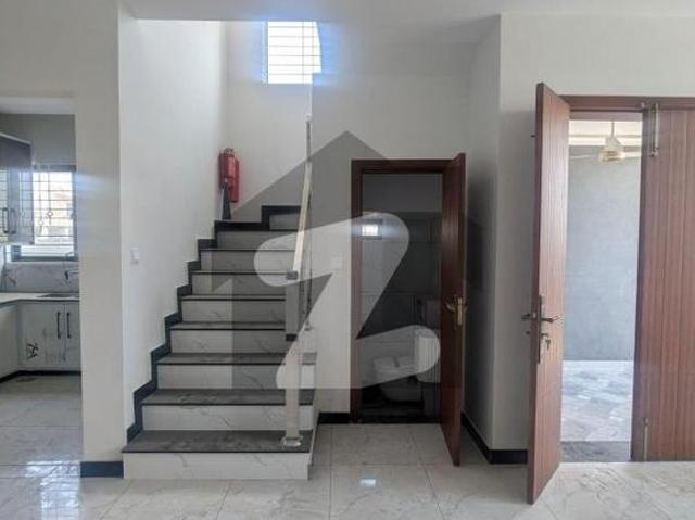 Prime Location House Of 5 Marla For rent In Citi Housing Society
