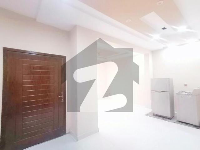 Prime Location House Of 5 Marla Is Available For Sale In Khayaban e Amin Block L