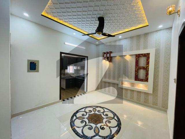 Prime Location House Of 5 Marla Is Available For sale In Royal Palm City, Gujranwala Royal Palm City