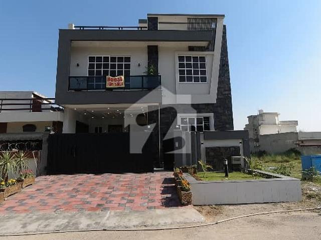 Prime Location House Of 7 Marla Available For Sale In Jinnah Gardens Phase 1