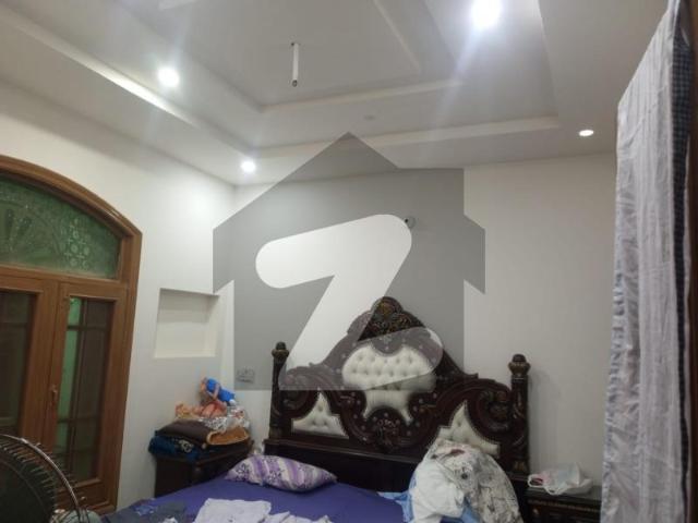 Prime Location House Of 7 Marla Is Available For Sale In Officers Colony 2