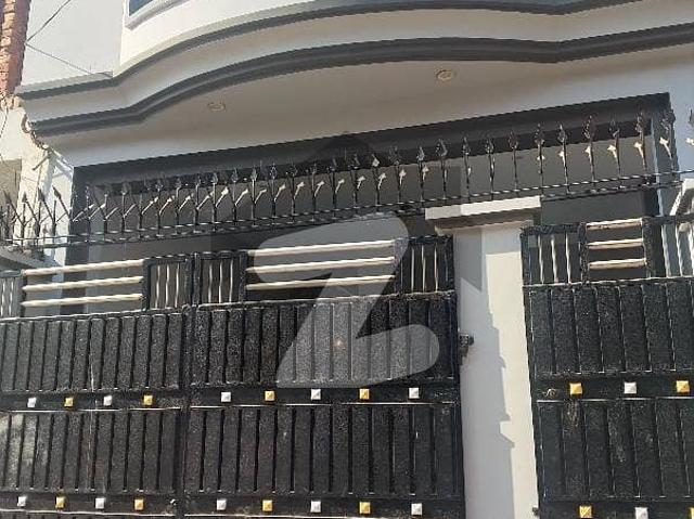 Prime Location House Of 10 Marla In Shah Rukn E Alam Colony Is Available