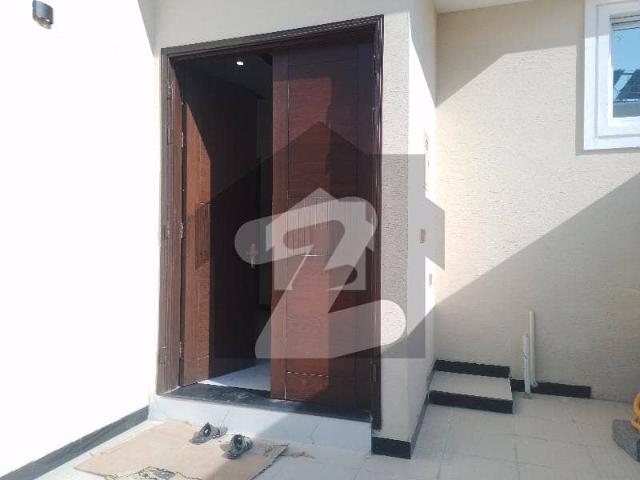 Prime Location House Of 160 Square Yards Is Available For sale