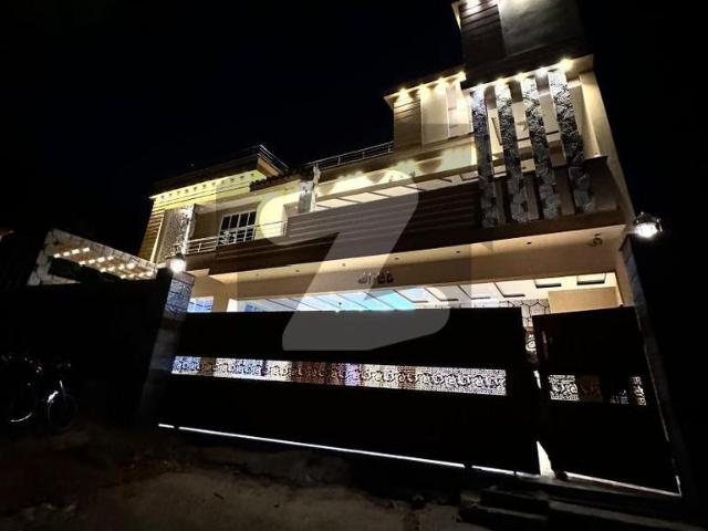 Prime Location House Of 1 Kanal Is Available For Sale In Gulshan Abad