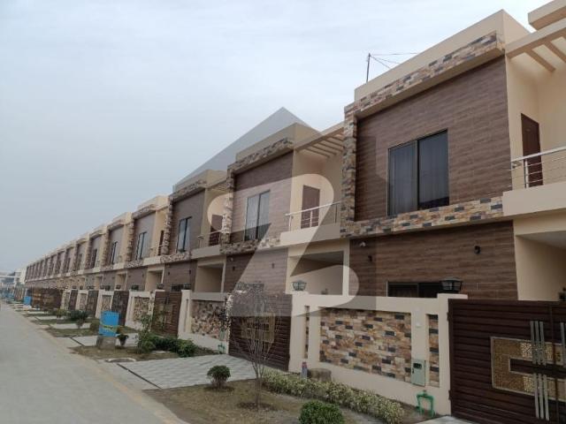 Prime Location House Sized 5 Marla Available In DHA Defence