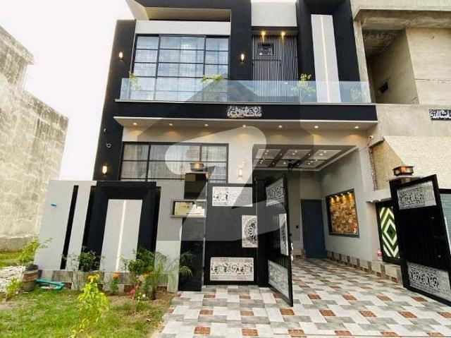 Prime Location House Sized 5 Marla Is Available For Sale In Citi Housing Society