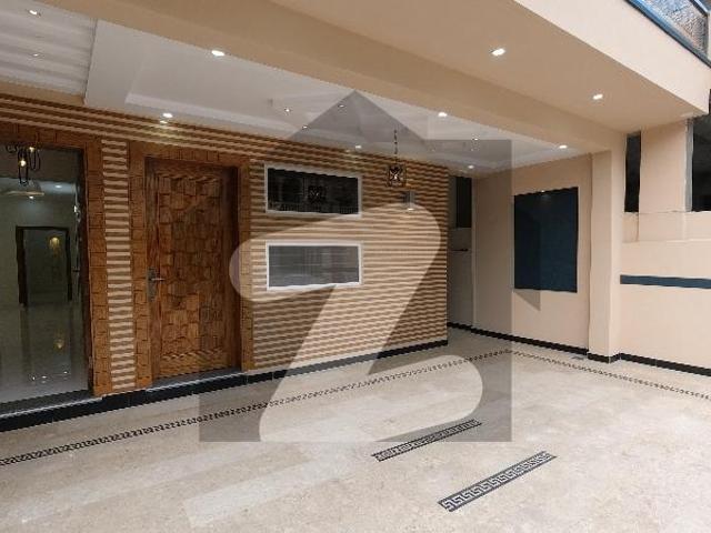 Prime Location House Sized 12 Marla Is Available For Sale In Media Town Block A