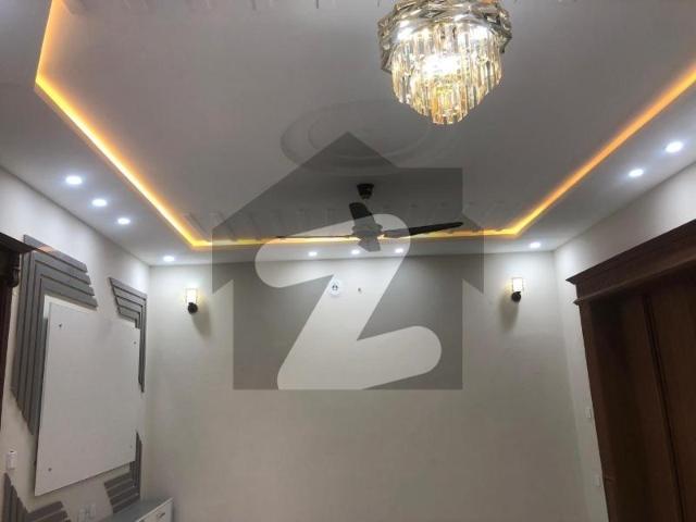 Prime Location House Sized 1 Kanal Is Available For Sale In Top City 1 Block C