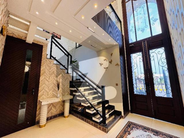 Prime Location House Spread Over 10 Marla In Citi Housing Society Available Citi Housing Society