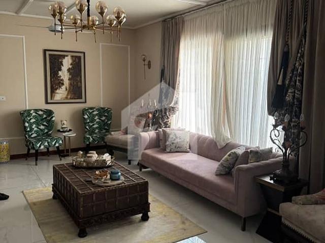 Prime Location House Spread Over 300 Square Yards In DHA Phase 6 Available